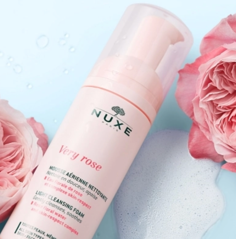 Very Rose Light Cleansing Foam 150ml
